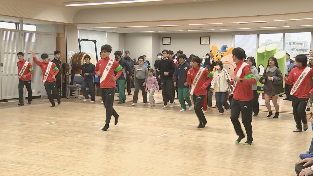 警視庁竹の塚署で犯罪被害等防止イベント開催 一日署長にサンベルクスの陸上部選手ら任命