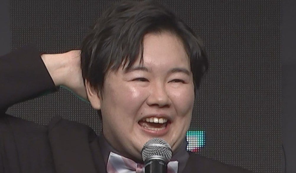 【 やす子 】「人生で初めて家庭用ゲーム機買いました!! 嬉しい〜楽しいな〜!!」カービィ・モンハン・ポケモンなど意欲満々