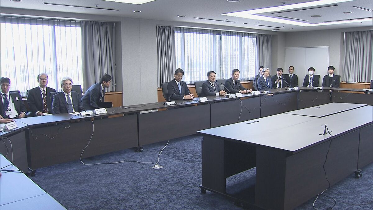 重要物資の安定的な供給確保のためのタスクフォース初開催　赤沢経産大臣「あらゆる手段を使って、万が一にも支障がないよう」　人命に関わる医療物資の安定供給図る