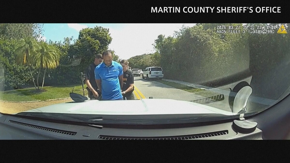 ポケットからは薬が タイガー・ウッズ選手の逮捕時の映像公開　活動休止を発表