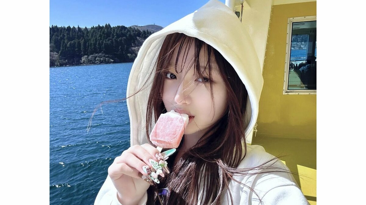 【 辻希美・長女 】希空 「家族7人で初めての旅行だった幸せ」 箱根を満喫 船上でアイスを頬張る オフショット公開