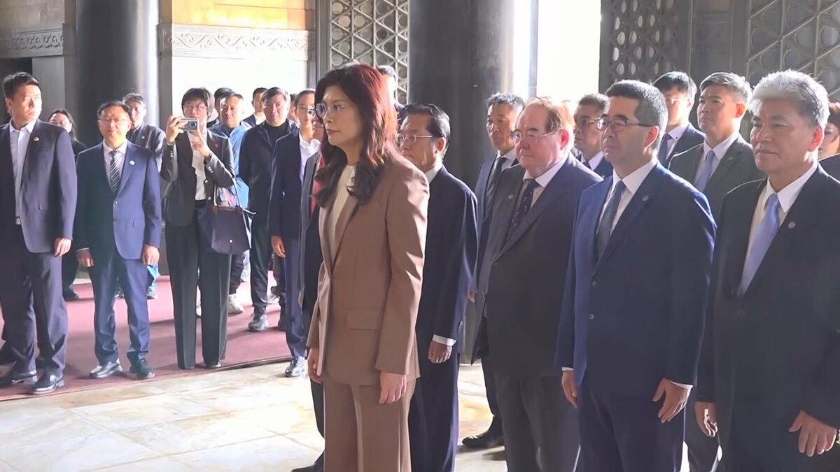 台湾最大野党・国民党主席が孫文の墓「中山陵」を訪問 中国・南京