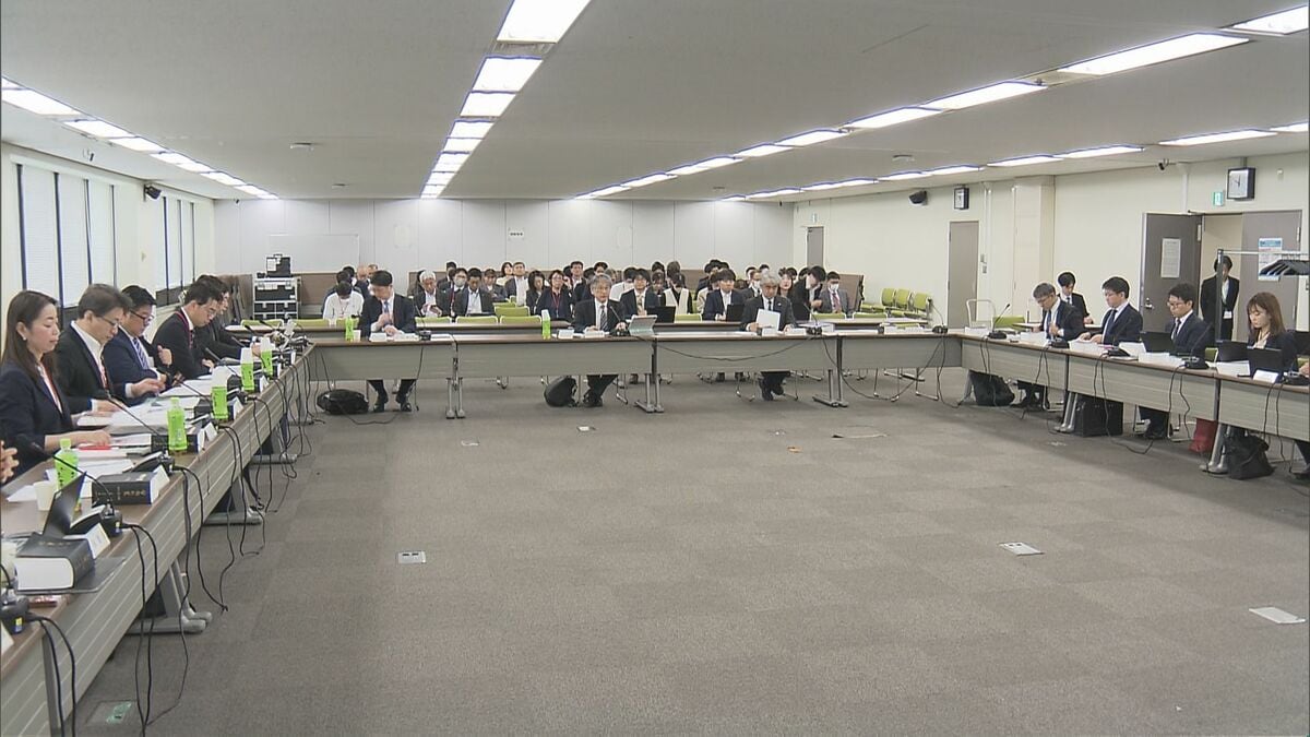 厚生労働省が裁量労働制の実態調査を検討　見直しめぐる議論　経団連側「今の状況を改めて把握し議論することが重要」 連合側「いま調査を行う必要性と妥当性に疑問」