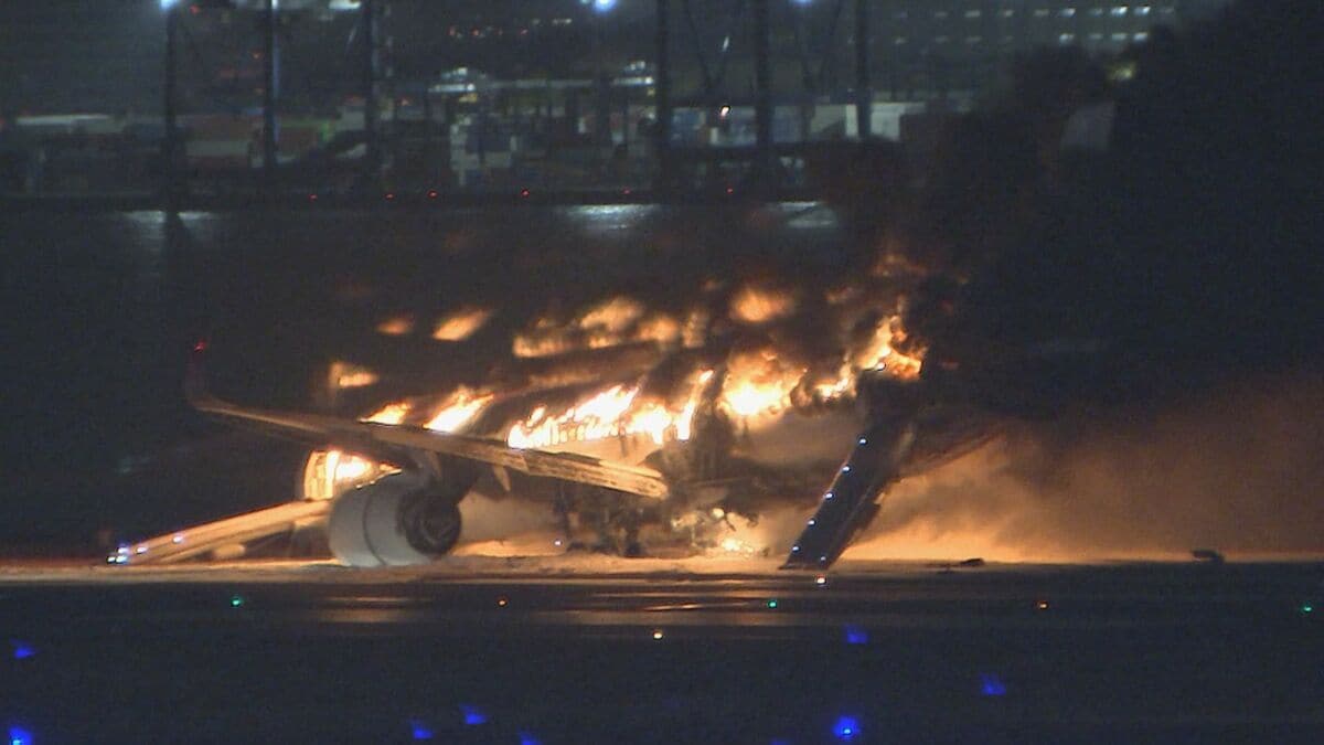 羽田航空機衝突・炎上事故　日航機に設置された拡声器では一部箇所で聞こえ方が不十分だったと判明　国の運輸安全委員会が検証実験