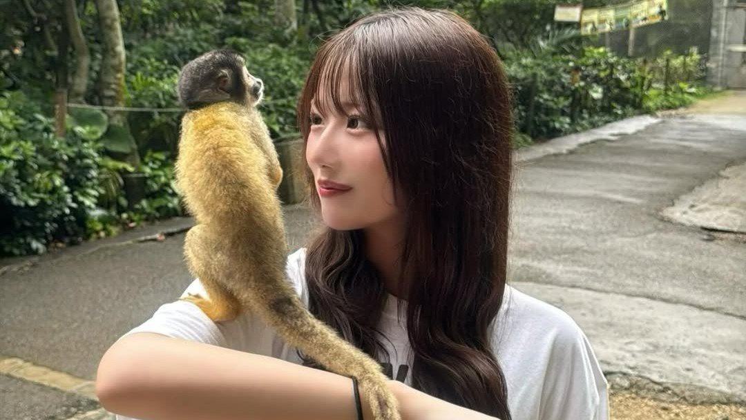【辻希美・長女】希空　リスザルと触れ合い体験「手に乗ってくれたのに反応に困ってる」