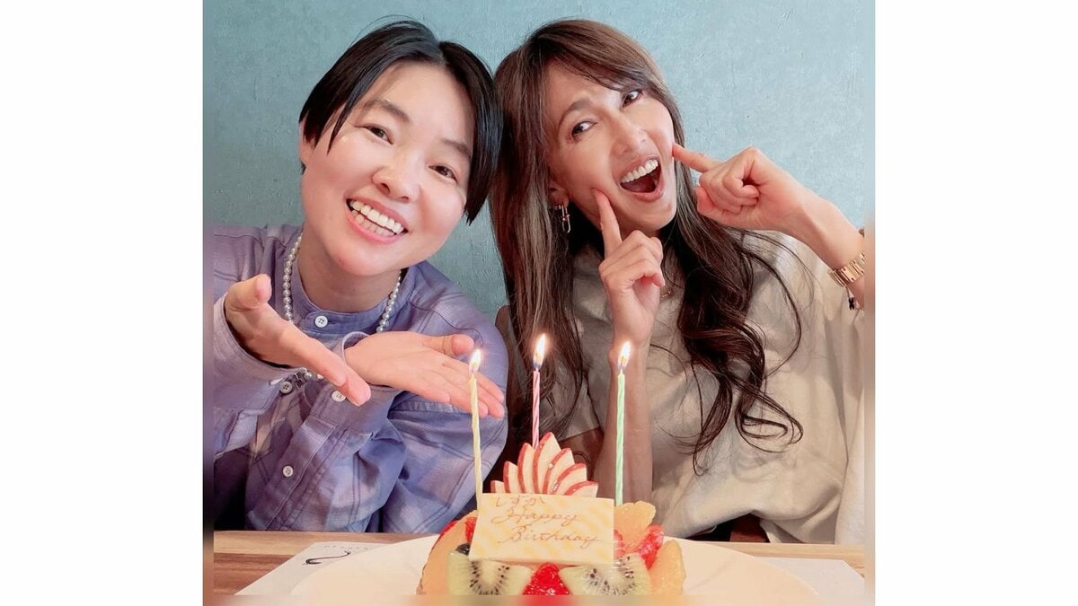 【 工藤静香 】　イモトアヤコと　〝バースデー女子会〟　「慌てて解散した私達」　ファン反響　「仲良しな姉妹みたい」