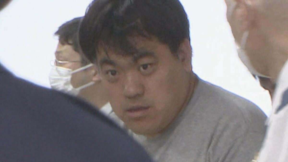 「教師になった17年ほど前から…」校内で掃除中の女子児童（当時8）のスカート中を盗撮か 都内の公立小学校教諭を逮捕　警視庁