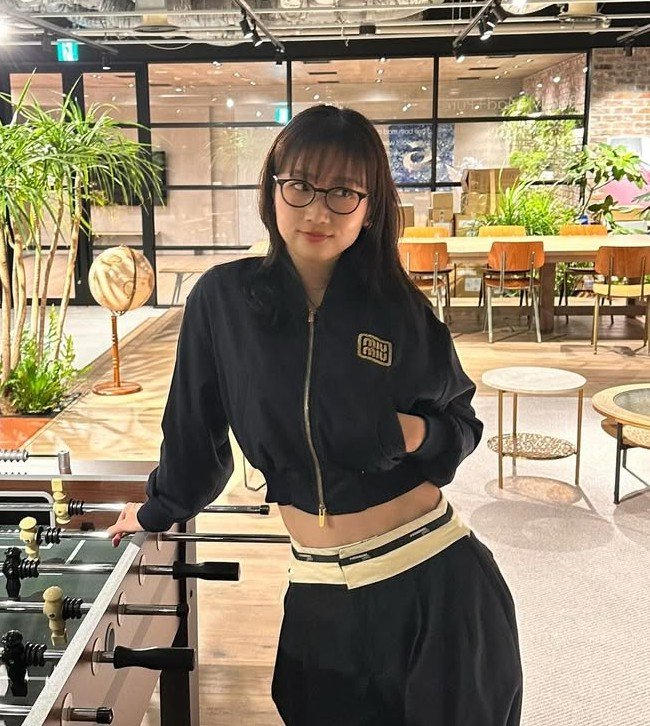 【 大塚愛 】 「ラフなコーデ」　オフショットに　ファン反響　「スタイル良すぎ」「かっこよすぎです」