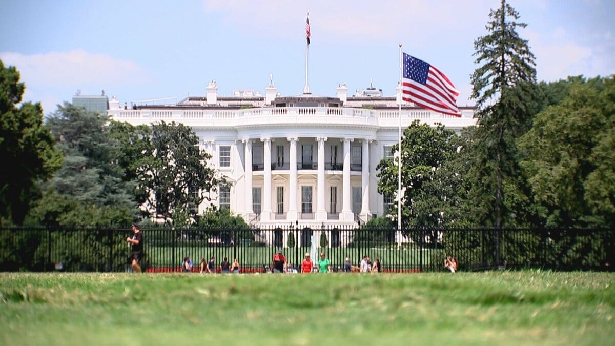 ホワイトハウス「中国の組織が最先端AI技術を窃取」と非難　数万のアカウント駆使し“産業規模の活動”