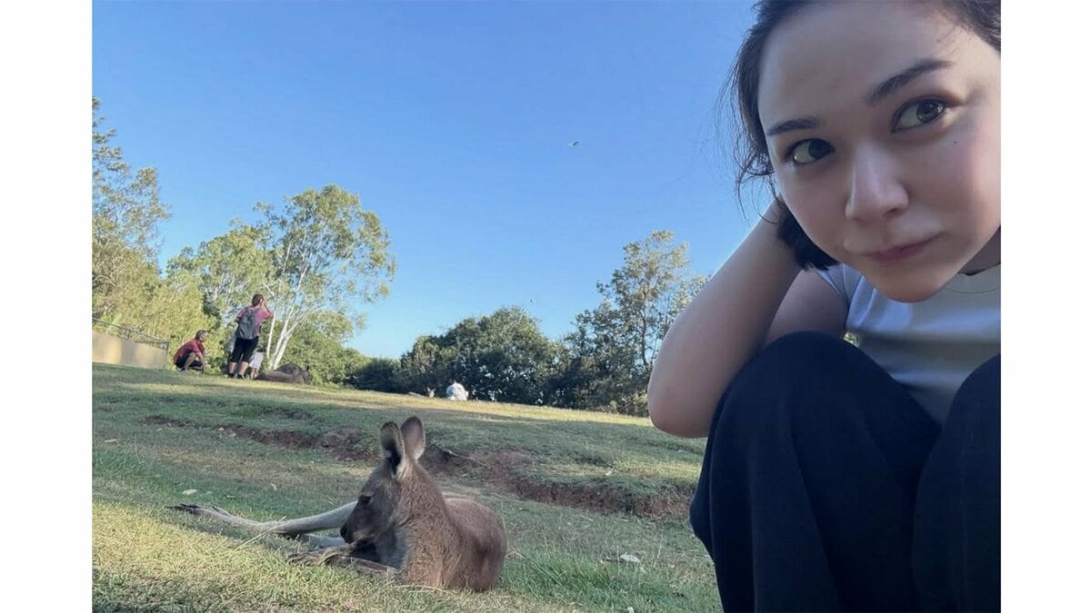 【 村重杏奈 】　オーストラリアで詰め込み撮影　「コアラTime 5分　カンガルーTime3分でした！」　最新写真集発売に　「500万冊くらい売れてほしい」