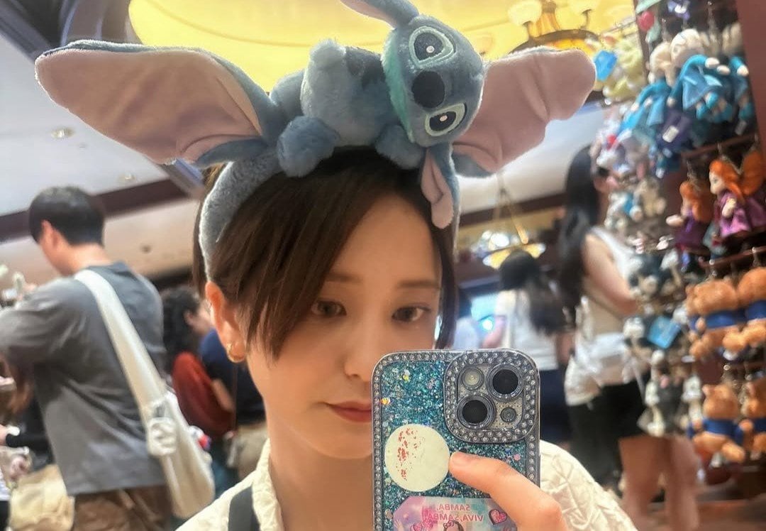 【 山崎紘菜 】香港ディズニーランドを初訪問「めちゃくちゃショックかなしい」　スティッチのカチューシャを園内でなくす