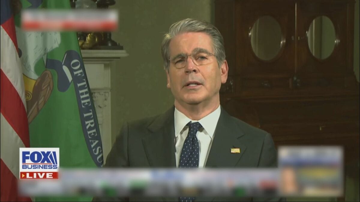 ベッセント財務長官「イランの原油貯蔵施設は間もなく満杯に」 海上封鎖で輸出停止