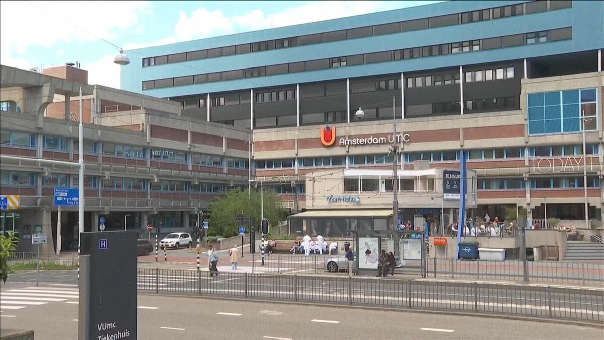 オランダ航空会社の客室乗務員　ハンタウイルスに感染か　クルーズ船に乗船し死亡した女性と短時間接触