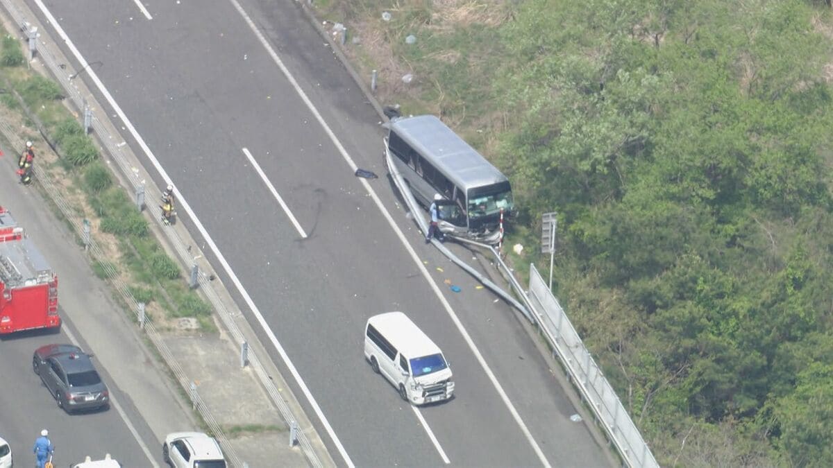 北越高校が借り主　営業担当が運転手のレンタカー契約が直近1年で約10件確認される　営業担当以外の運転手でも約20件　磐越道で21人死傷のバス事故