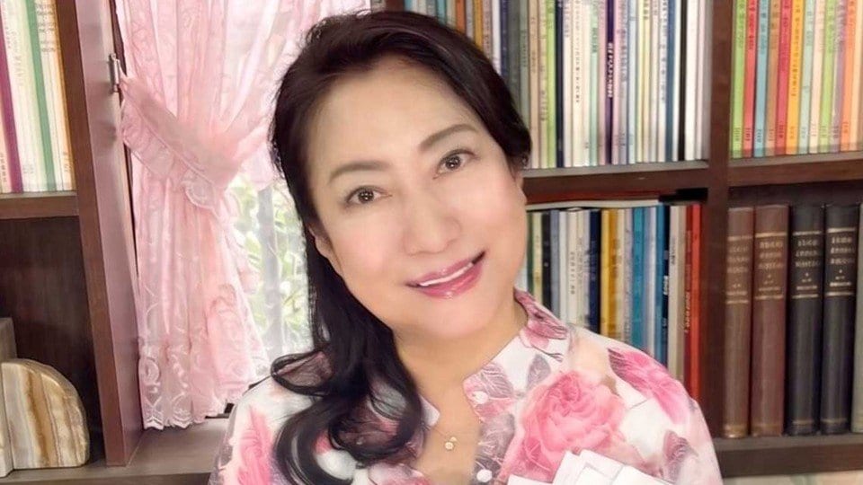 【 山村紅葉 】“サスペンスの女王”小説家デビュー「読んで“母の血”を感じていただければ、とても嬉しゅうございます」　母は“ミステリーの女王”推理作家・山村美紗さん