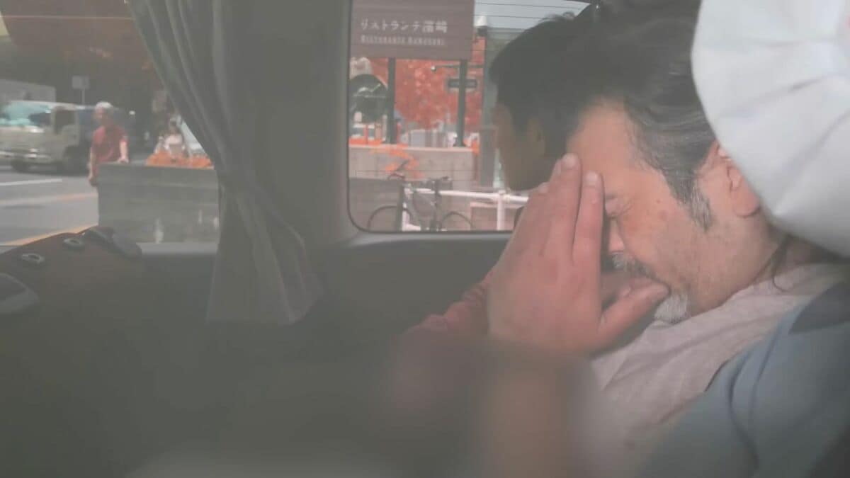 盗んだ高級自転車で走り去る…東京都内中心に50件以上か　高級スポーツ自転車を盗んだ疑いで男ら逮捕　「番線カッター」と呼ばれる工具でチェーン切り盗む　警視庁