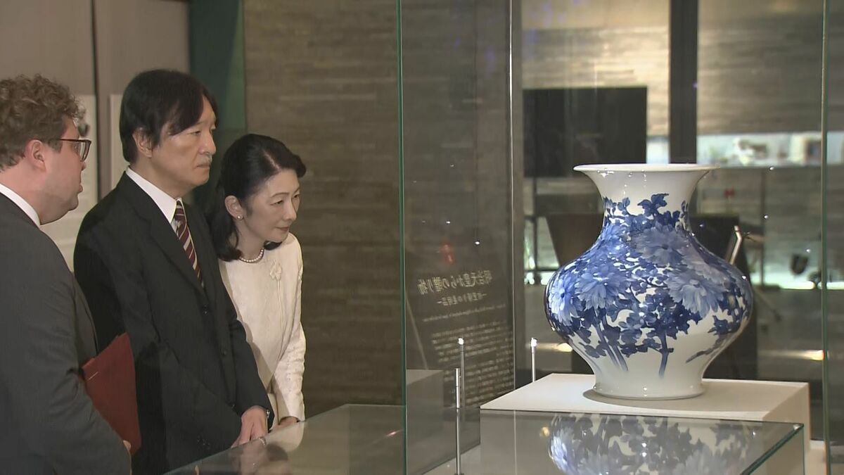 秋篠宮ご夫妻 日本・ベルギー国交160年記念展へ 明治天皇がベルギーに寄贈した品々も