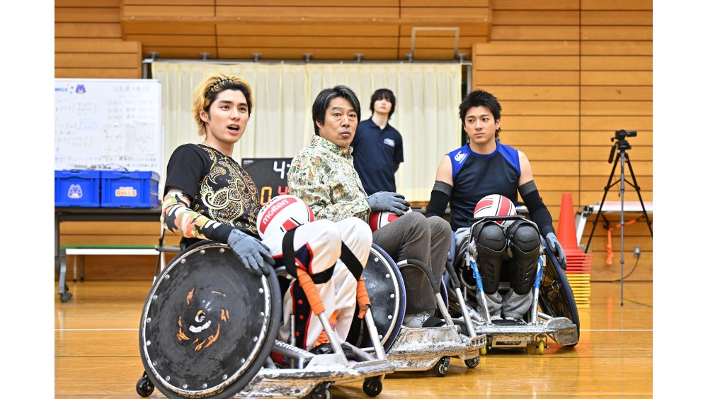 街の傾斜、競技の多様性――日曜劇場『GIFT』制作現場で平野俊一監督が直面した「車いす目線」というリアル 【ドラマTopics】
