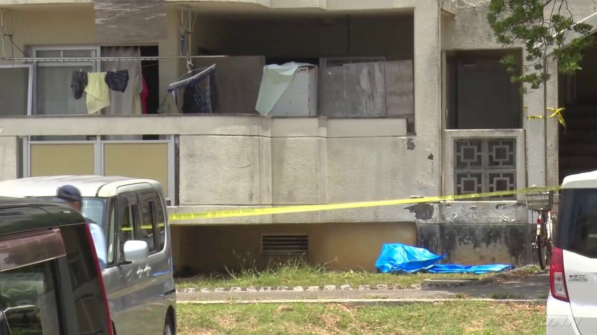沖縄・石垣市の集合住宅で胸を刺され男性死亡　「自首しに来た」と話す男性から警察が事情聴く　殺人事件として捜査