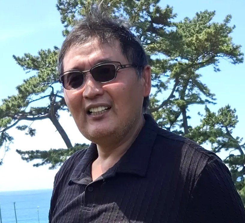 【 貴乃花光司 】　ゴルフをエンジョイ　「日差しがきつい中、ショートコース回ってまいりました」　ファン反響　「スポーツ何でも出来そう」「すっごい飛びそうですね」