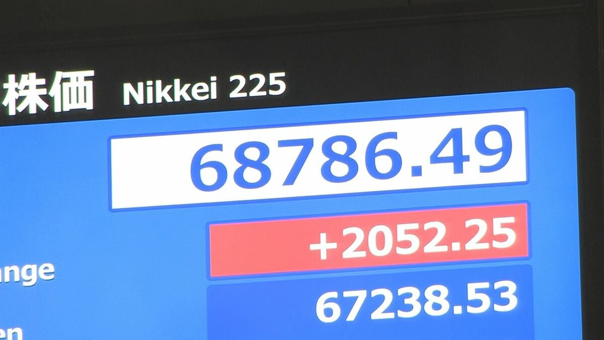 日経平均株価 一時2000円超の上昇　東証株価指数＝TOPIXも取引時間中では初の4000ポイント超で最高値更新　「過熱感を意識している投資家も」市場関係者