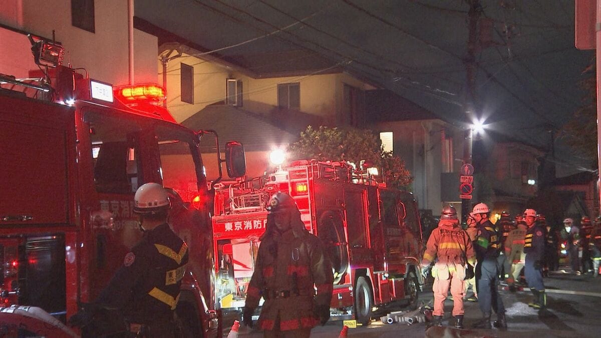 東京・杉並区下井草の住宅で火事 女性1人死亡 警視庁