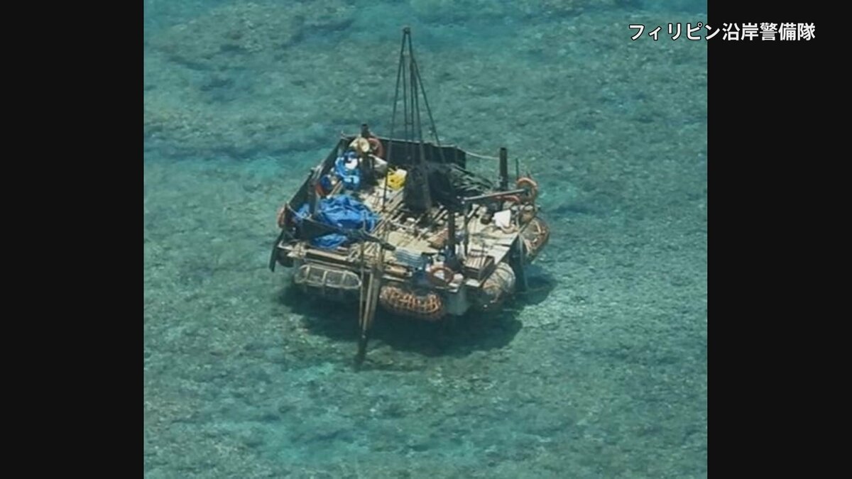 フィリピン　南シナ海・スカボロー礁に“浮体構造物” 中国人6人を確認… 中国軍戦闘機の妨害も発表 「国際法に違反」中国側に撤去求め抗議