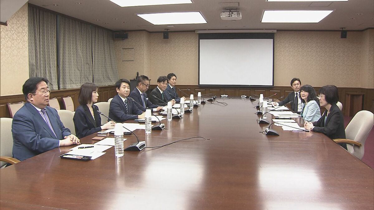 片山さつき財務大臣と日本維新の会が会談「租税特別措置」は原則廃止か補助金などの直接的な政策手段へ 維新が方向性提示