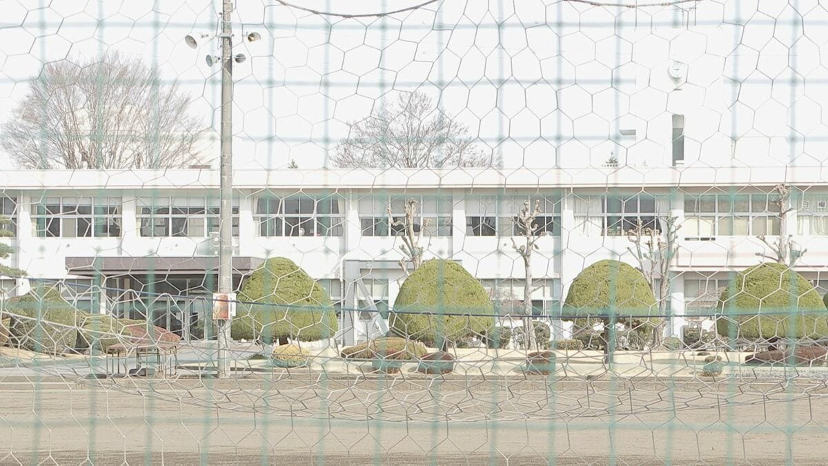 栃木県の県立高校の教室で生徒45人の現金計36万9000円を盗んだ疑い 卒業式典中に複数の教室に侵入か 仙台市の68歳の無職男逮捕 栃木県警