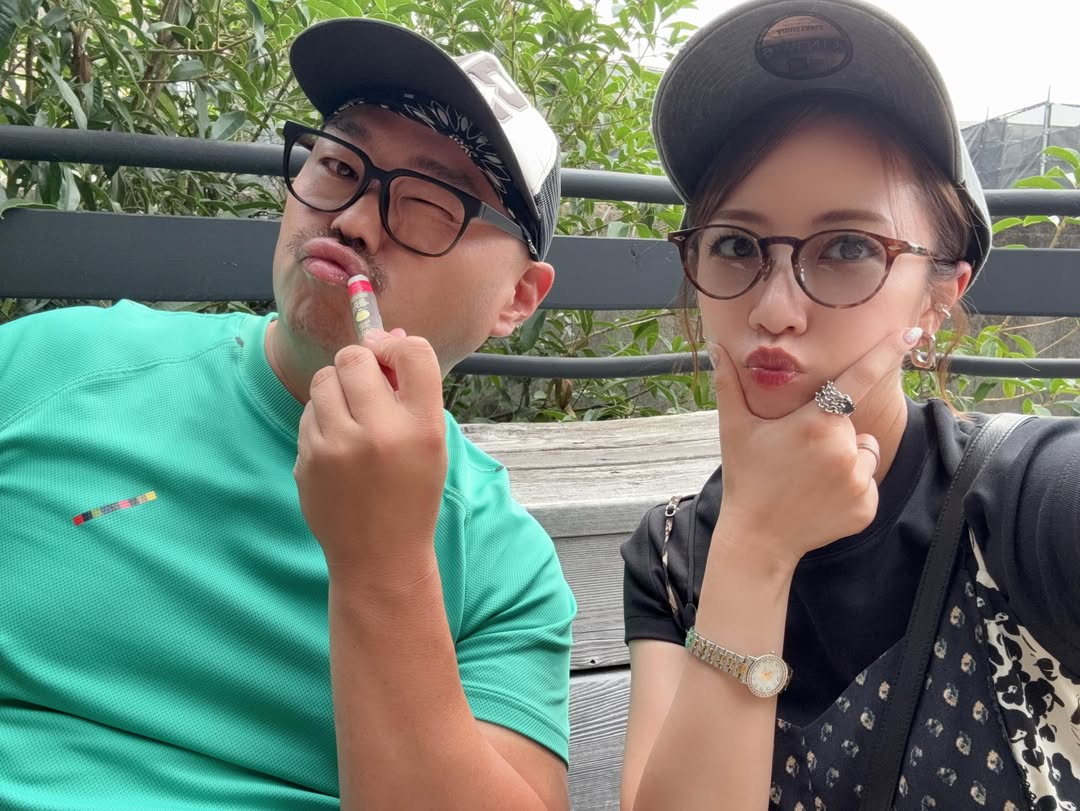 【 高橋みなみ 】 「息を吐くように嘘をつく」　親友・クロちゃんのSNS偽装をぶっちゃけ　「明人くん」呼びに…クロちゃんも「あーん、本名で呼ばないで！」