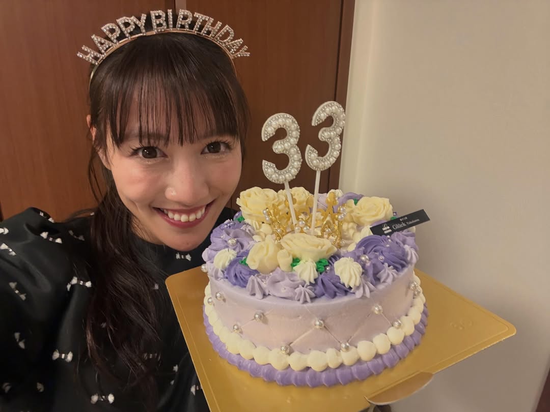 【 ももクロ・高城れに 】33才の抱負は「お仕事頑張りたいなっ」 両親に感謝の思いも「まま、ぱぱ 産んでくれてありがとう」