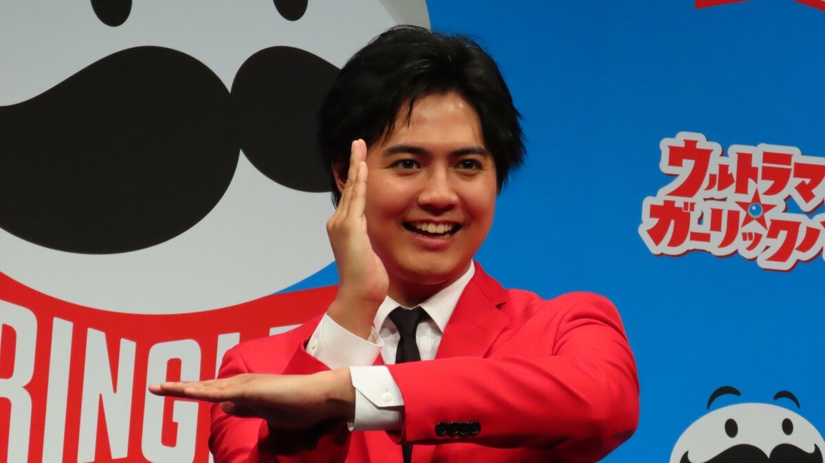 【GENERATIONS 片寄涼太】明日のW杯日本戦に「早く明日になれ」 ウルトラマンとのポーズや「髭への憧れ」も語る
