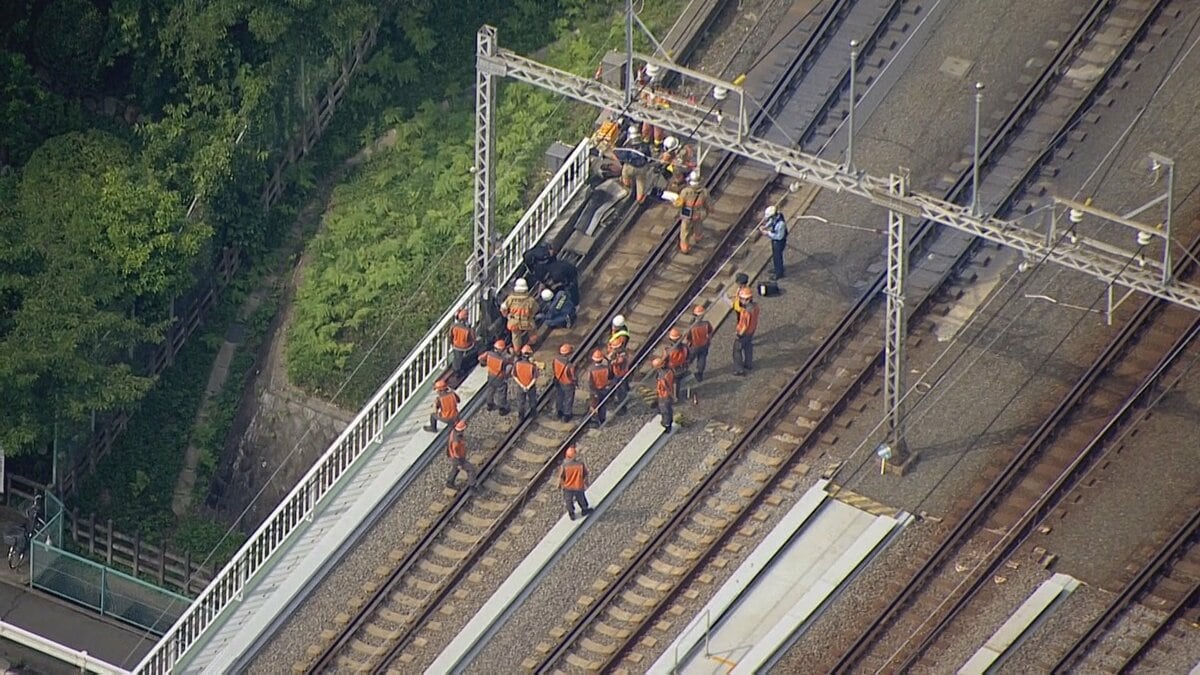 【速報】「線路敷地内で煙」東急東横線多摩川駅の線路脇のケーブルが焦げる 東急東横線や東急目黒線の一部区間で上下運転見合わせ