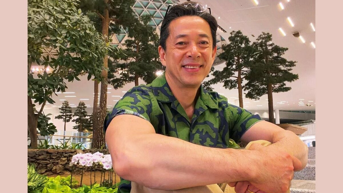 【 西川忠志 】韓国での “くつろぎショット” に反響 「力抜け具合が、かっこいい」