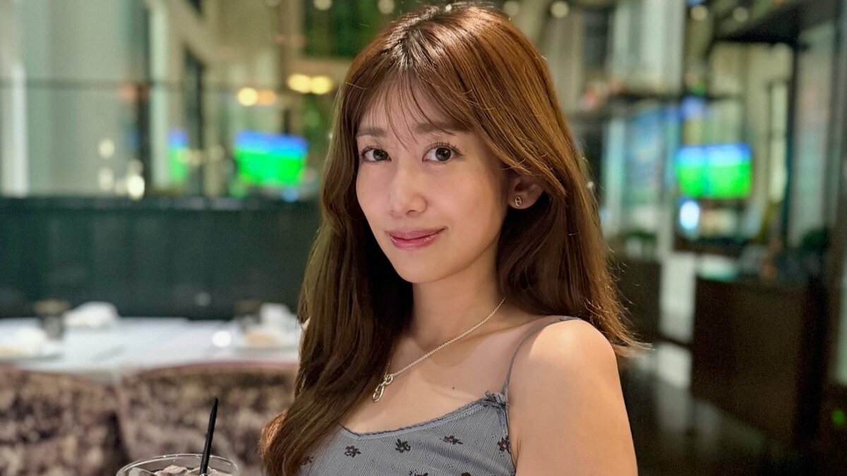 【 中川安奈 】アメリカでのキャミソールショットを公開 「日本では勇気が出ずなかなか1枚では出かけられないけど、アメリカならいいでしょ」