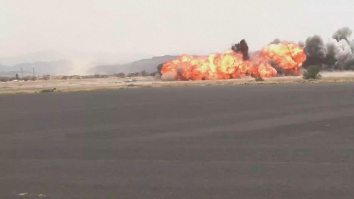 イランが支援するイエメンの武装組織フーシ派がサウジアラビアの国際空港を攻撃 イエメン暫定政権を支援するサウジアラビアへ報復
