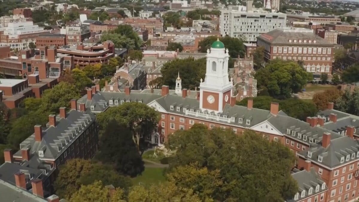 米留学生ビザが最長4年に短縮へ トランプ政権の規制強化で 「ビザを悪用したアメリカへの滞在を防ぐ」と主張
