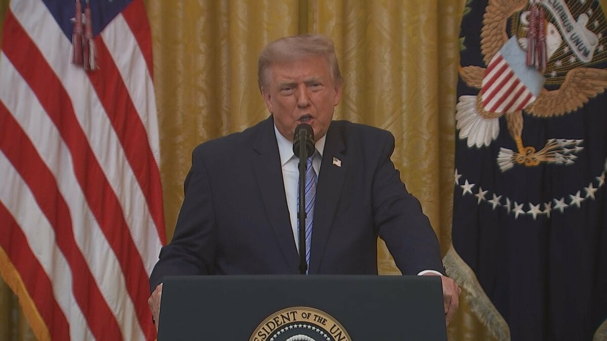 「放送免許はく奪に値する」トランプ大統領 演説の生放送を見送ったテレビ局に警告 「虚偽の主張が含まれる可能性がある」ことなどが見送られた理由か