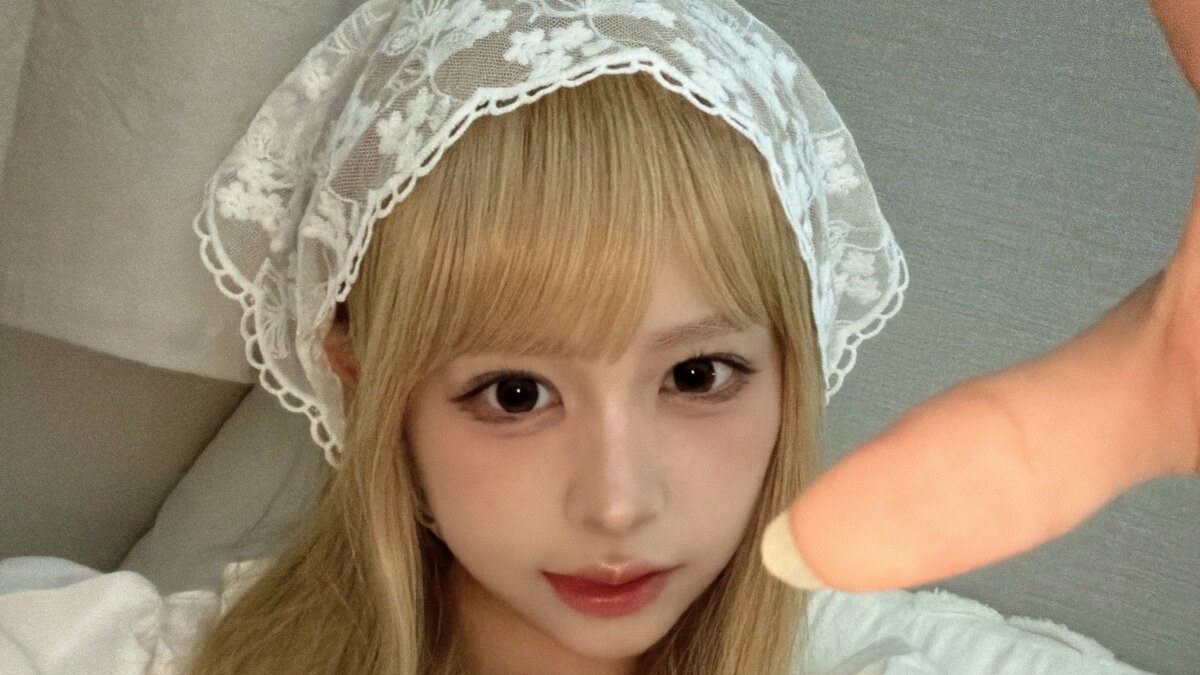 【 キンコン梶原の長女・梶原叶渚 】「可愛く加工とかはできません」ブロンドヘアにクッキーメイクの最新ショットを披露