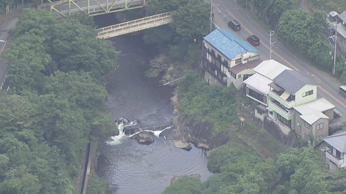 高校2年の男子生徒(17)が川で溺れ重体 高さ4mの岩場から友人らと滝つぼに飛び込み… 群馬・みなかみ町