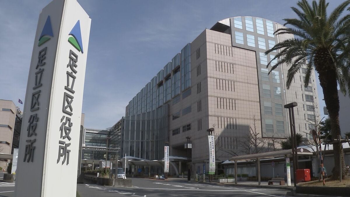 小学校で夏季水泳の指導中に児童がマンホールに落下で軽いけが 教員がプールサイドのマンホールを開けたままで給水が原因　東京・足立区