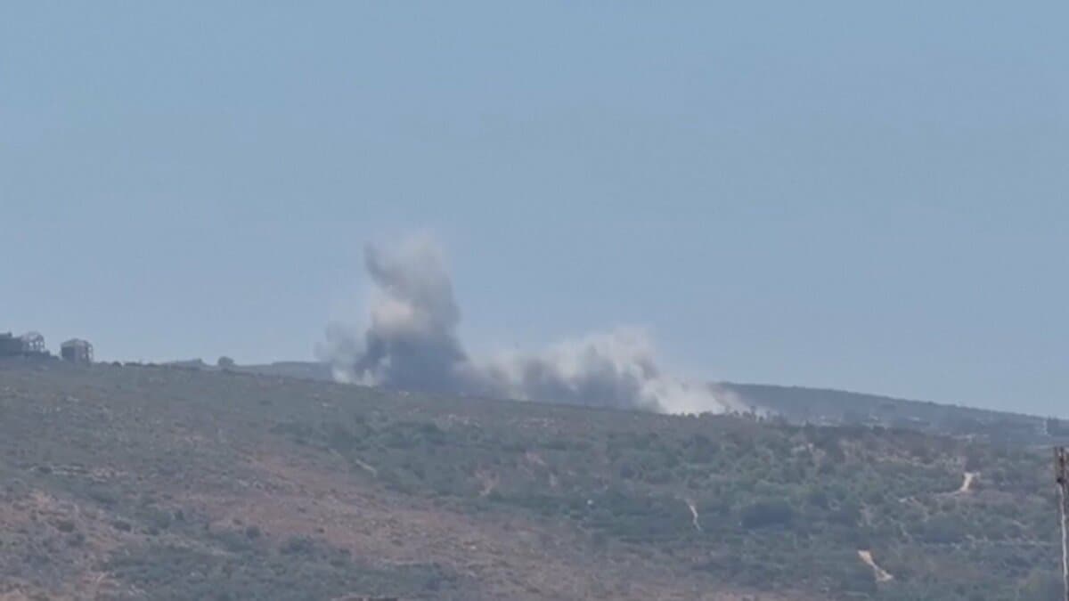 イスラエル軍がレバノン南部で攻撃 13人死傷 和平協議への影響懸念