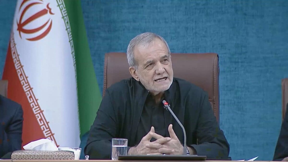 「7~8時間会談」イラン・ペゼシュキアン大統領 最高指導者モジタバ師の健康不安を否定