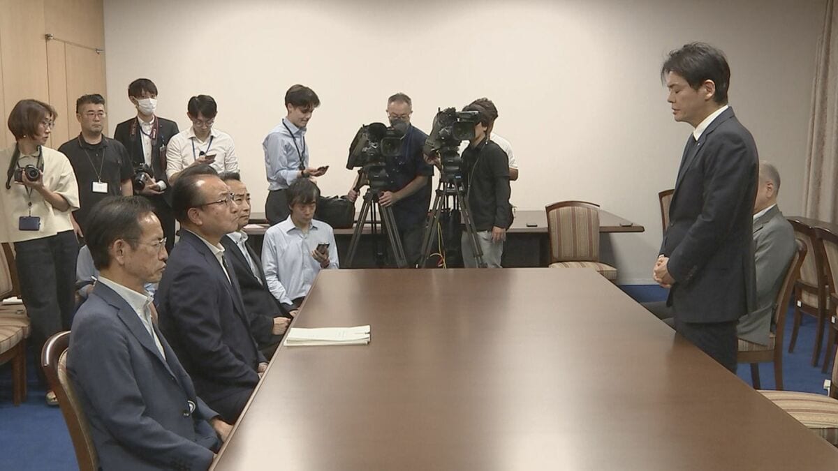パワハラ認定の横浜市長に自民・公明・立民が共同で辞職申し入れ 市長は「今後の進むべき道について考えたい」