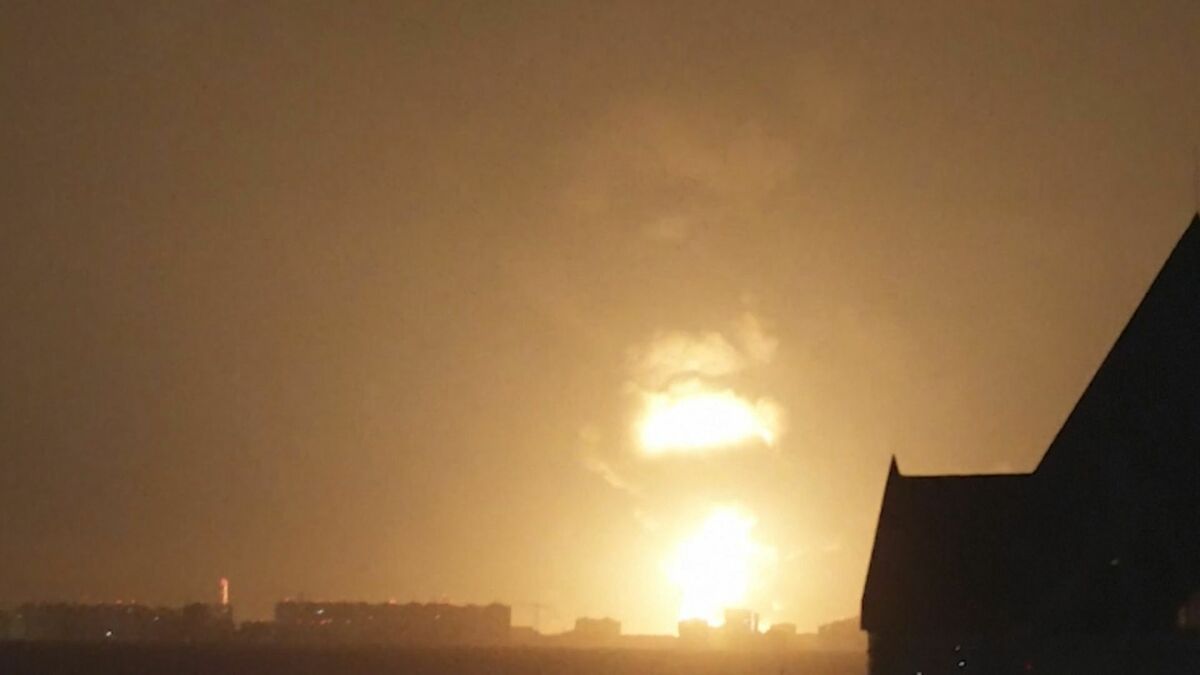 ウクライナ・キーウに大規模攻撃 14人死亡 迎撃ミサイル不足で死傷者増加
