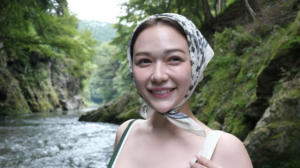 【 村重杏奈 】「パリで買った水着!」ビキニで川遊び&BBQ ガチ泳ぎで〝子どもみたいにはしゃいだ!〟フォロワー絶賛「スタイル良すぎて」「ダイナミック!」