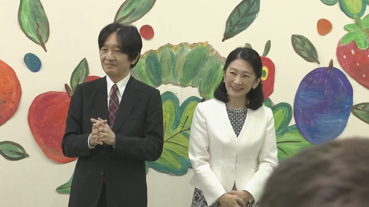 秋篠宮ご夫妻 パラグアイで“ゆかりの深い学校”を訪問 歌に合わせ手話交え子どもたちと交流