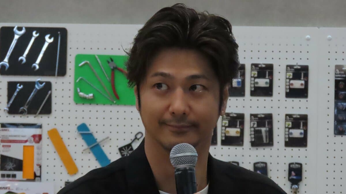 【速水もこみち】ホームセンターに「気づいたら2〜3時間」台湾のアイテムは「温かみがある」