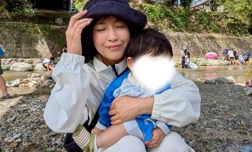 【杉崎美香】3泊4日の佐賀旅でリフレッシュ!0歳次男の“初・川遊び”や地酒「鍋島」満喫を報告