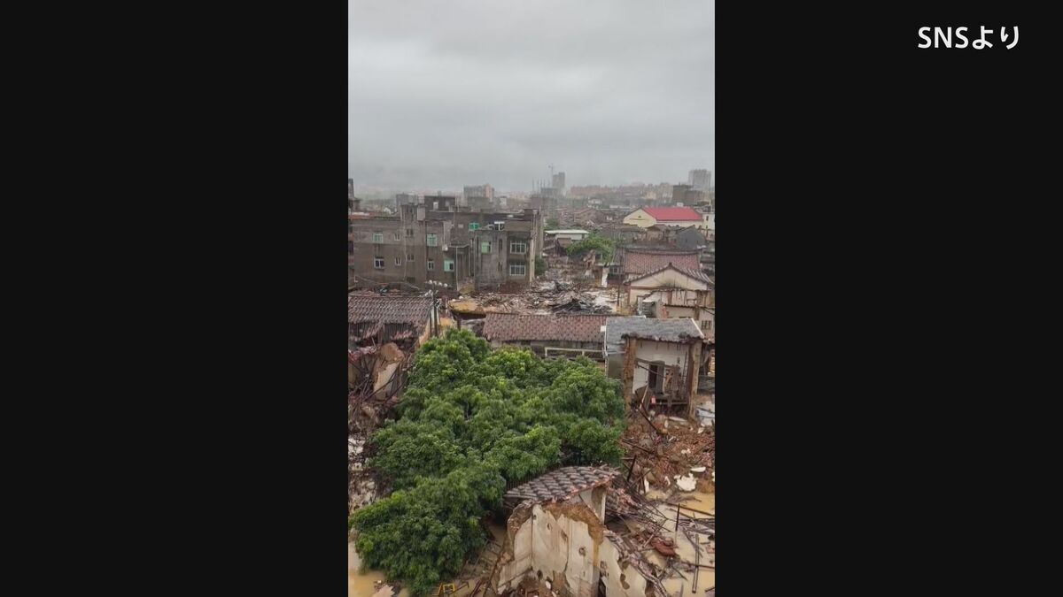 中国・福建省で浸水した住宅に取り残される住人も “復活台風”の影響で豪雨